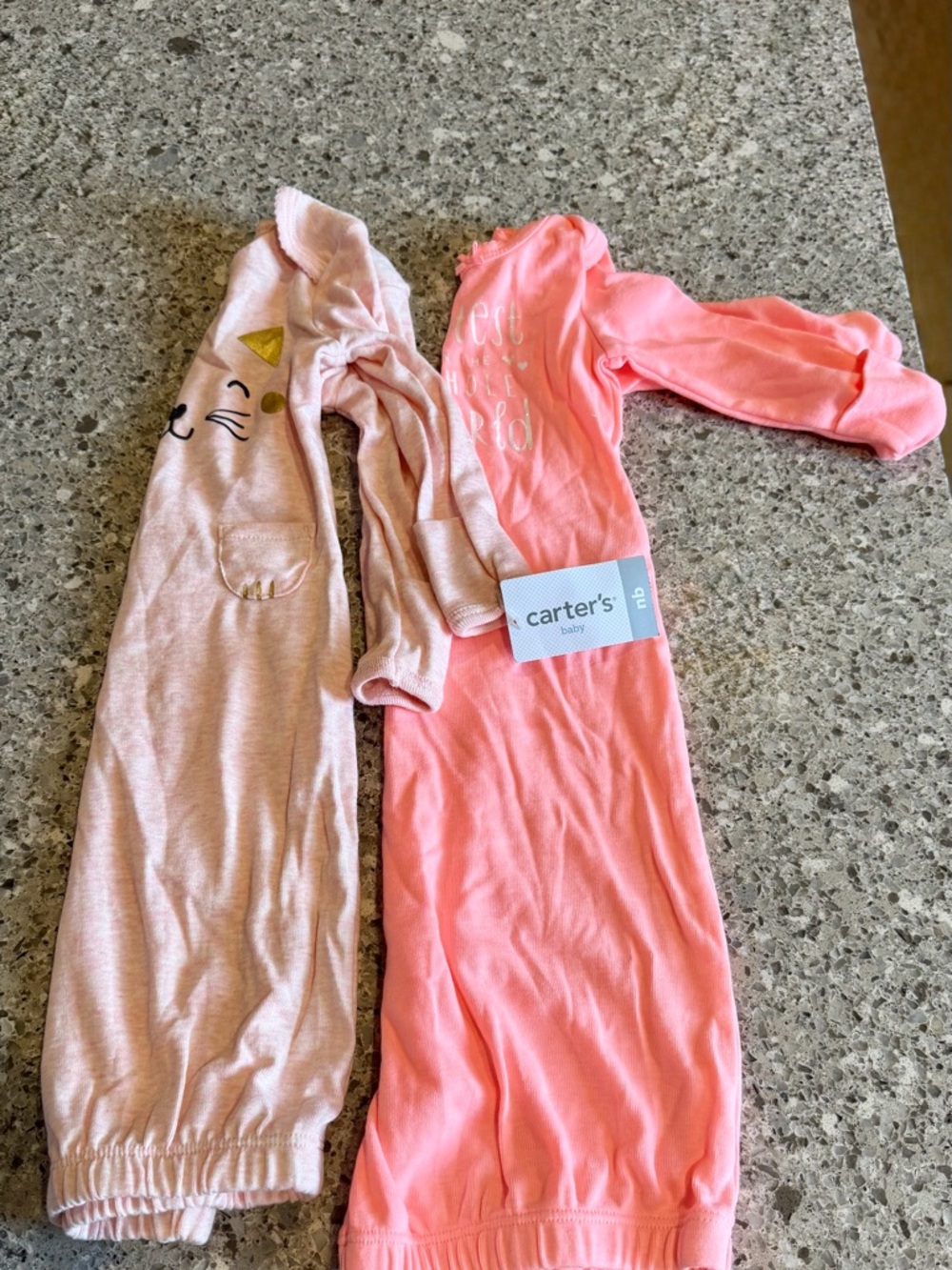 Baby Girl’s Bundle l Size: Newborn - Picture 8 of 10